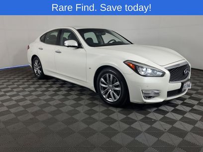 Used 2019 INFINITI Q70 Luxe w/ Proactive Package