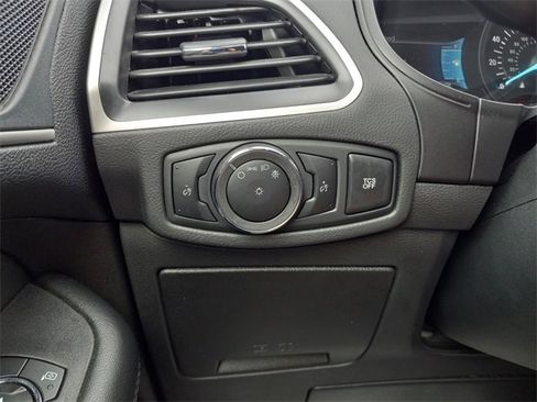 Used 2024 Ford Edge SEL image 23