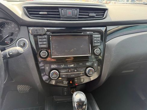 Used 2017 Nissan Rogue Sport SL w/ SL Premium Package image 18