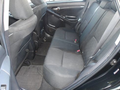 Used 2010 Toyota Matrix S image 20