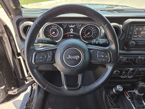 Used 2021 Jeep Wrangler Sport AWD/4WD image 30