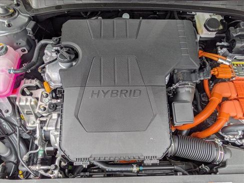 New 2025 Hyundai Elantra SEL image 19