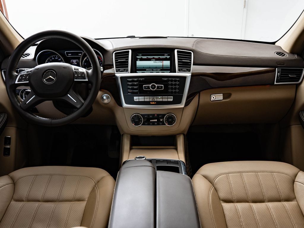 Used 2016 Mercedes-Benz GL 450 4MATIC image 35