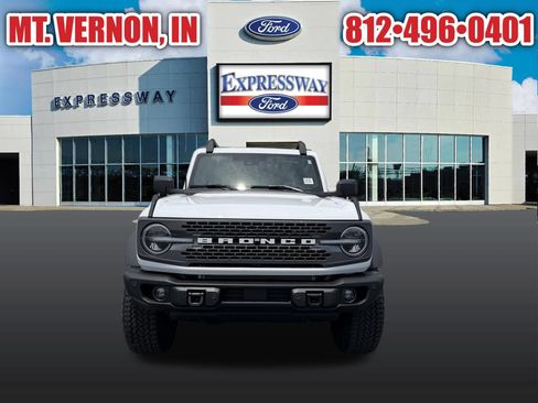 Used 2026 Ford Bronco Badlands AWD/4WD image 3