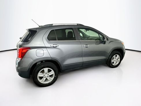 Used 2020 Chevrolet Trax LT w/ LT Convenience Package AWD/4WD image 10