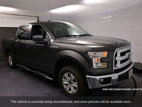 Used 2017 Ford F150 XLT w/ Equipment Group 301A Mid image 3