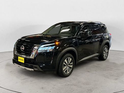 Used 2025 Nissan Pathfinder SL AWD/4WD image 1
