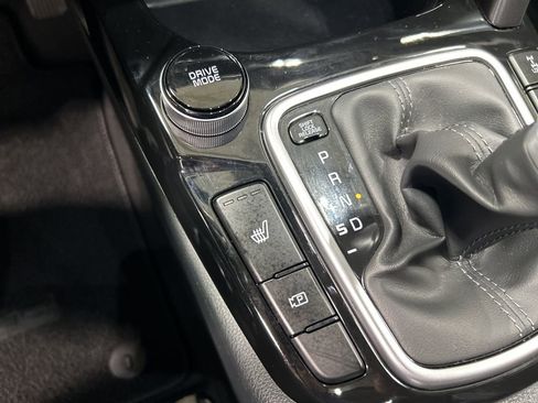 Used 2024 Kia Seltos EX AWD/4WD image 25