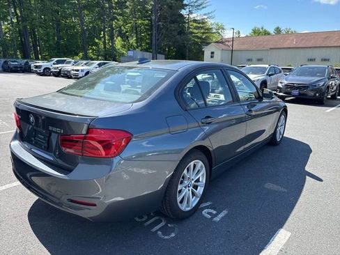 Used 2018 BMW 320i xDrive Sedan AWD/4WD image 7