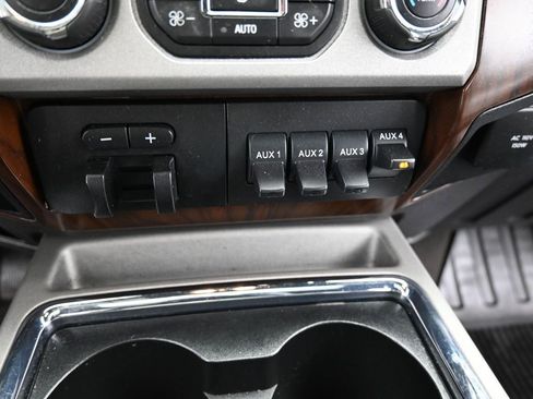 Used 2015 Ford F250 Lariat w/ Lariat Ultimate Package image 20