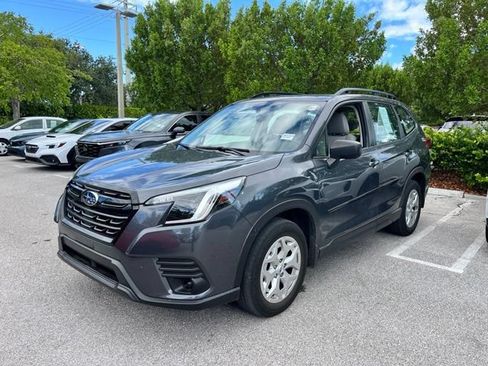 Used 2023 Subaru Forester AWD/4WD image 3