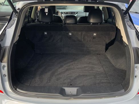 Used 2024 Nissan Murano SL image 12