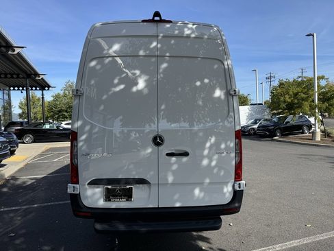 New 2025 Mercedes-Benz Sprinter 3500 image 4