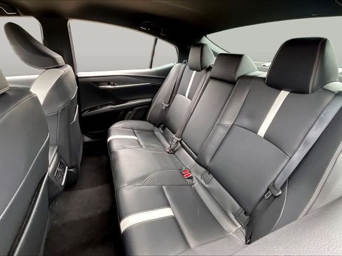 Used 2025 Toyota Camry SE FWD image 20