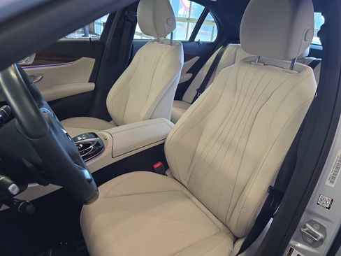 Used 2018 Mercedes-Benz E 300 image 17