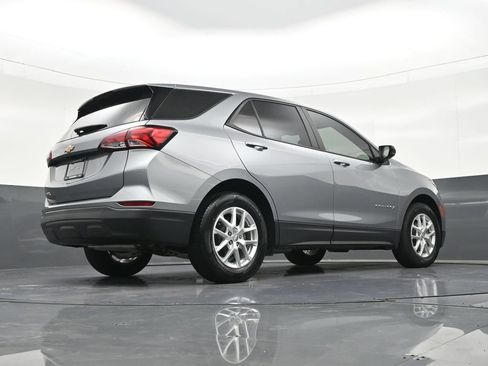 Used 2023 Chevrolet Equinox LS FWD image 29