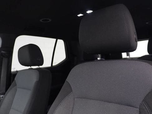 Used 2023 Chevrolet Traverse LT FWD image 12