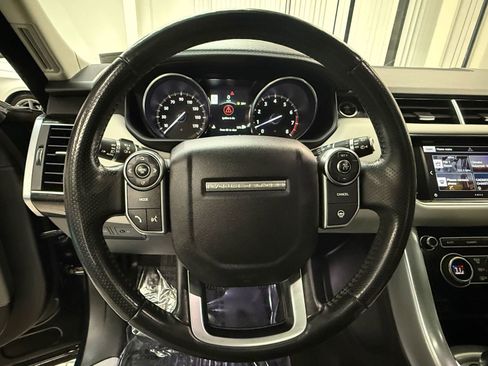 Used 2016 Land Rover Range Rover Sport HSE image 26