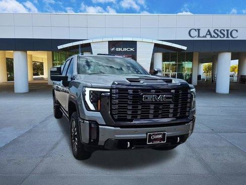 Used 2024 GMC Sierra 2500 Denali Ultimate w/ Max Trailering Package AWD/4WD image 2