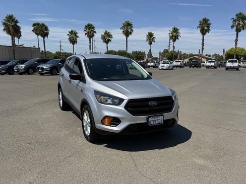 Used 2019 Ford Escape S FWD image 3