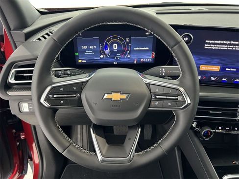 New 2026 Chevrolet Traverse LT w/ Driver Confidence Package image 10