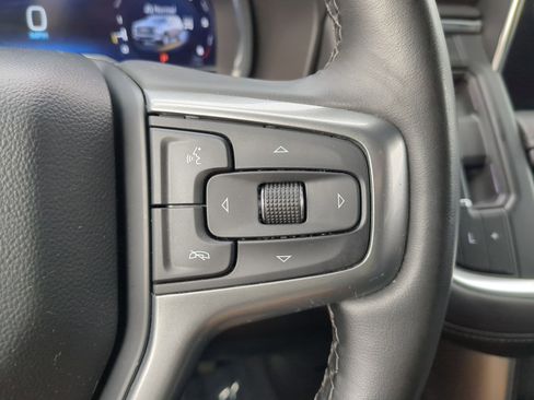 Used 2024 Chevrolet Suburban LT image 20