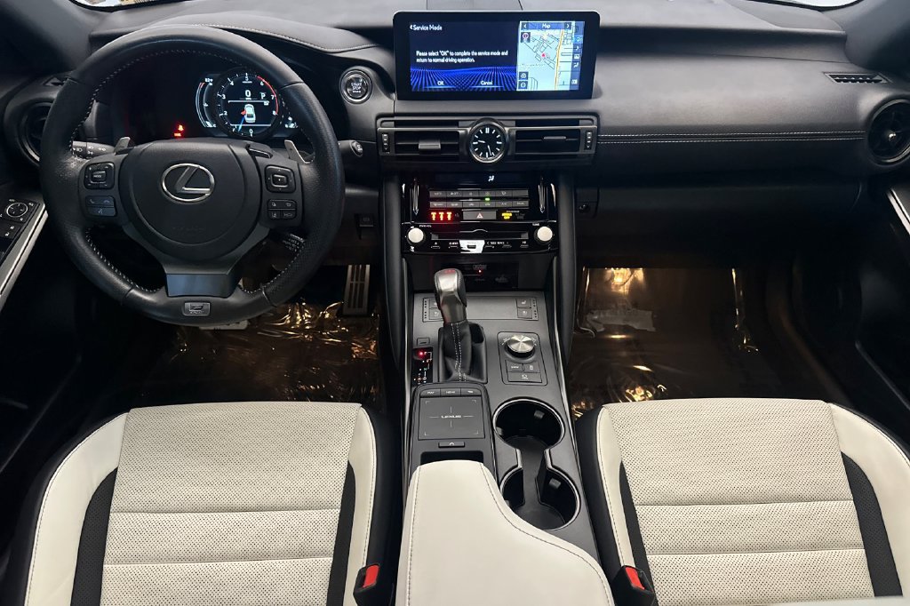 Used 2025 Lexus IS 500 RWD image 13