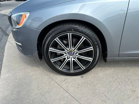 Used 2018 Volvo S60 T5 Inscription Platinum AWD/4WD image 10