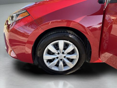 Used 2016 Toyota Corolla LE image 32