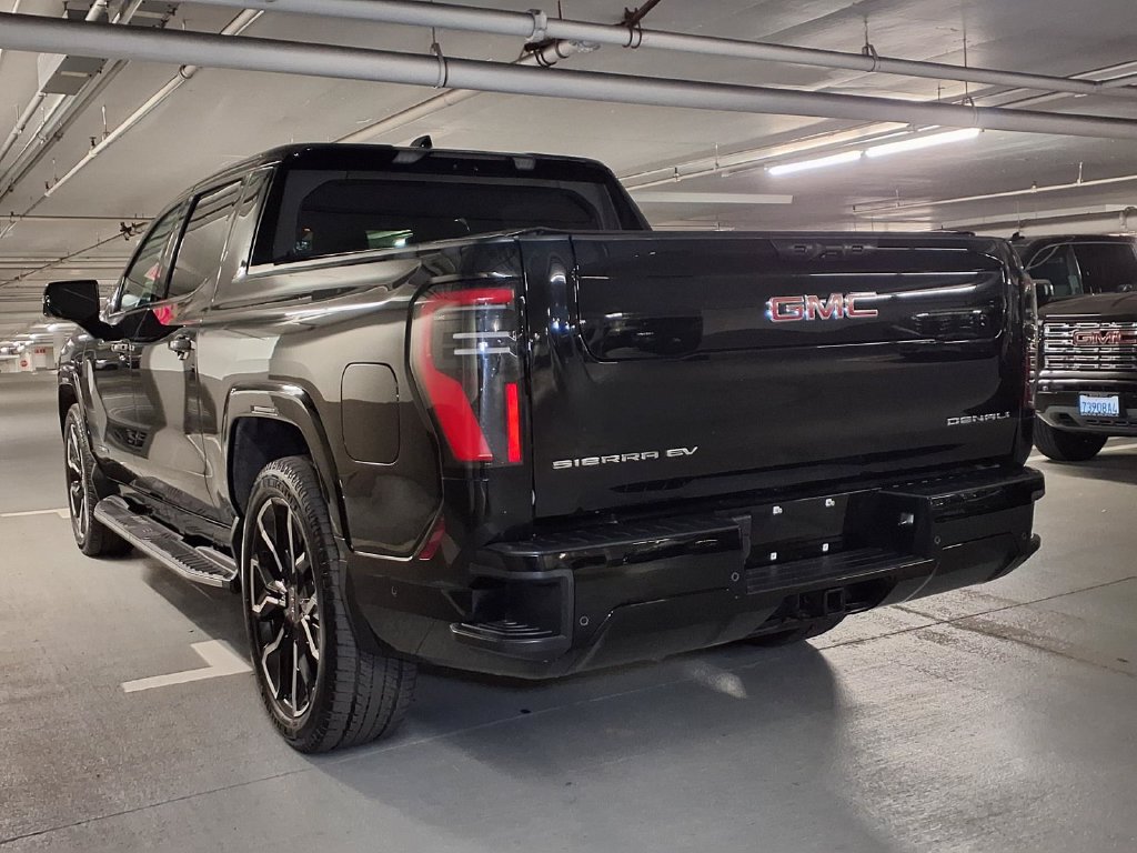 Used 2026 GMC Sierra EV Denali AWD/4WD image 3