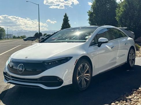 Used 2022 Mercedes-Benz EQS 450+ Sedan image 40