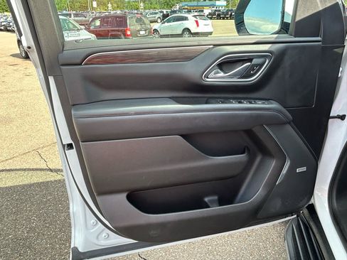 Used 2021 Chevrolet Tahoe LT AWD/4WD image 15