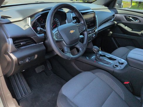 Certified 2022 Chevrolet Traverse LT AWD/4WD image 10