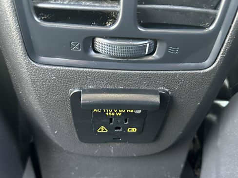 Used 2017 Ford Escape Titanium FWD image 44