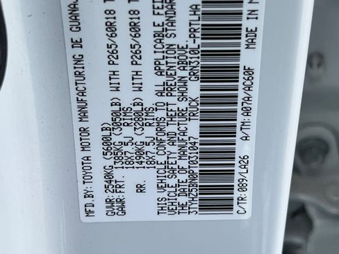 Used 2023 Toyota Tacoma Limited w/ Black Out Package (TMS) image 29