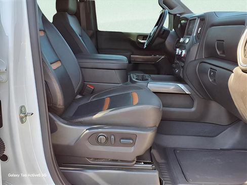 Used 2023 GMC Sierra 2500 AT4 w/ AT4 Premium Plus Package AWD/4WD image 17