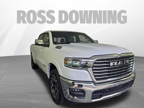 Used 2025 RAM 1500 Laramie AWD/4WD image 3