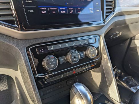Certified 2023 Volkswagen Atlas Cross Sport SE image 25
