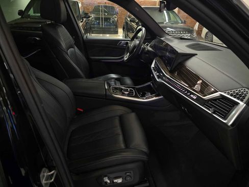 Used 2025 BMW X5 xDrive50e image 12