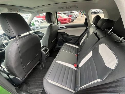 New 2026 Volkswagen Taos SEL image 11