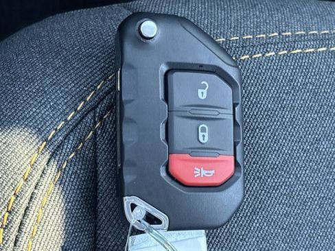 New 2026 Jeep Gladiator Sport image 33