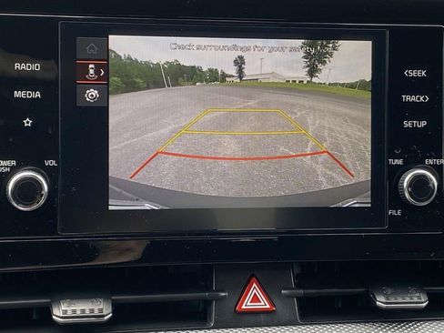 New 2025 Kia Sportage LX image 16