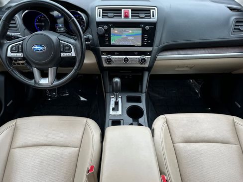 Used 2017 Subaru Outback 3.6R Limited image 3