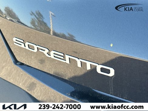 New 2026 Kia Sorento LX image 11