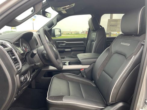 Used 2025 RAM 1500 Laramie w/ Sport Appearance Package AWD/4WD image 36
