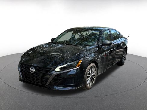 Used 2026 Nissan Altima 2.5 SV FWD image 4