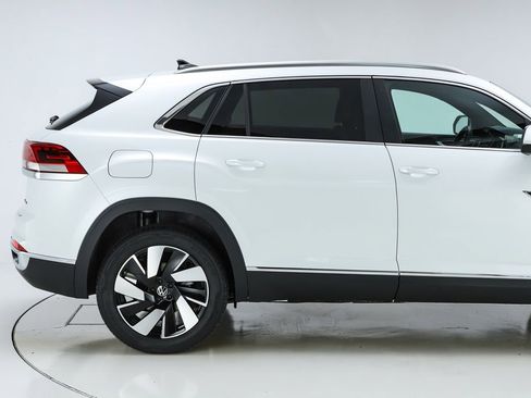 New 2026 Volkswagen Atlas Cross Sport SEL image 11