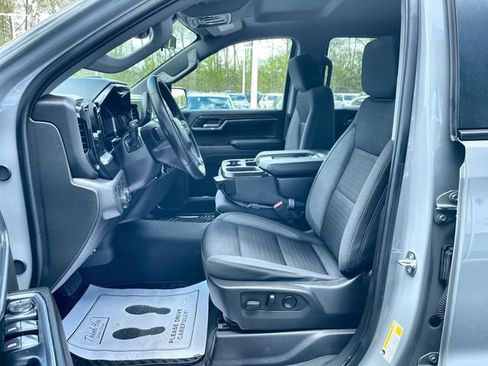 Certified 2024 Chevrolet Silverado 1500 LT AWD/4WD image 19