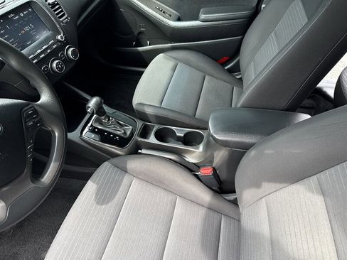 Used 2018 Kia Forte LX w/ LX Popular Package image 29