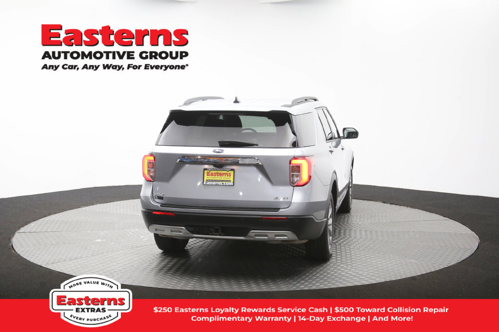 Used 2023 Ford Explorer XLT w/ Equipment Group 202A AWD/4WD image 41